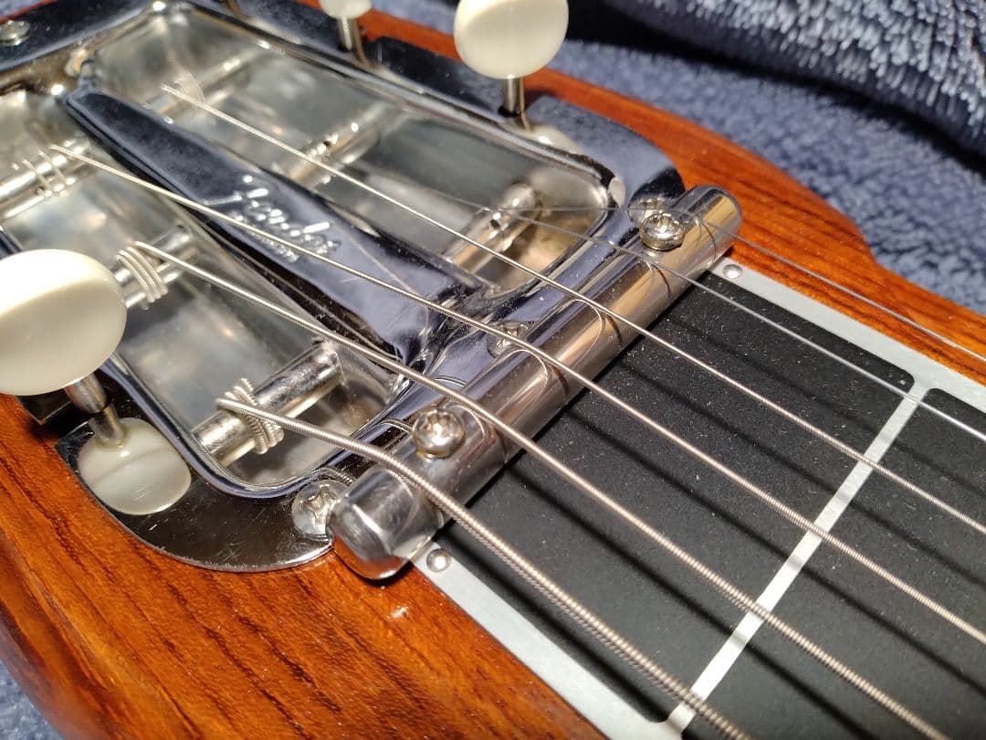 ラップスチールギター フェンダースタジオデラックスタイプ