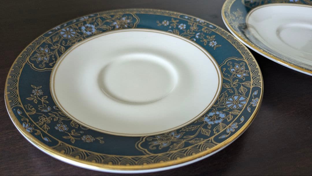 ロイヤルドルトン【カーライル】スープ皿 ダブルハンドルカップ&ソーサー 2客