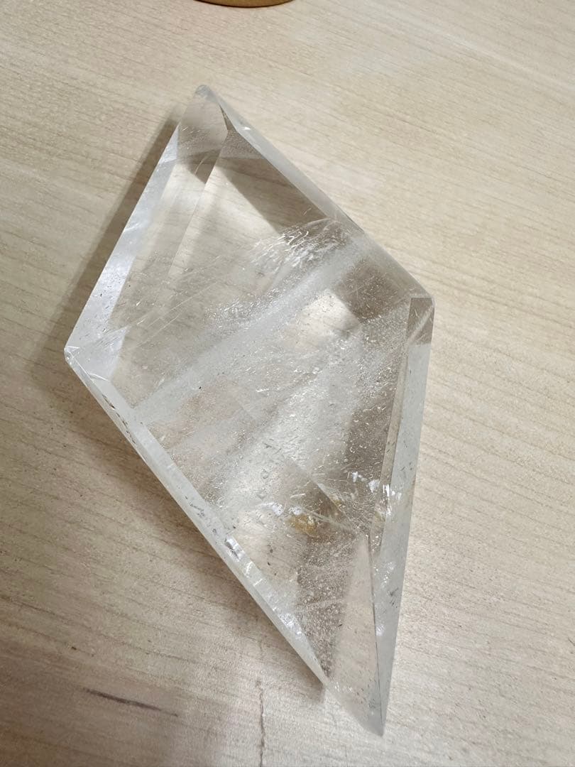 高品質　透明　虹入　クリアクォーツ　ダイアモンド　スタンド付