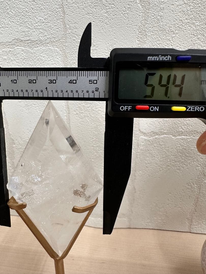 高品質　透明　虹入　クリアクォーツ　ダイアモンド　スタンド付