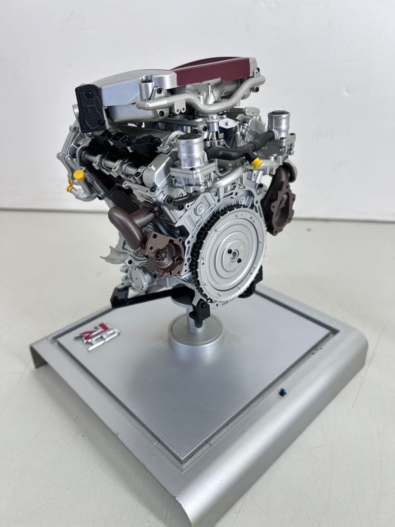 週刊日産GT-R エンジン模型完成品 1/5 R35 VR38DETT ジャンク