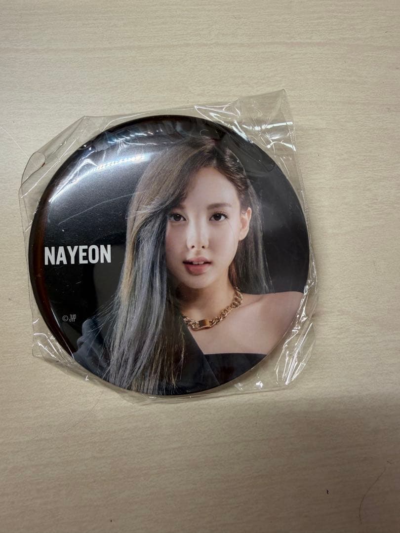 TWICE ナヨン 缶バッジ - メルカリ