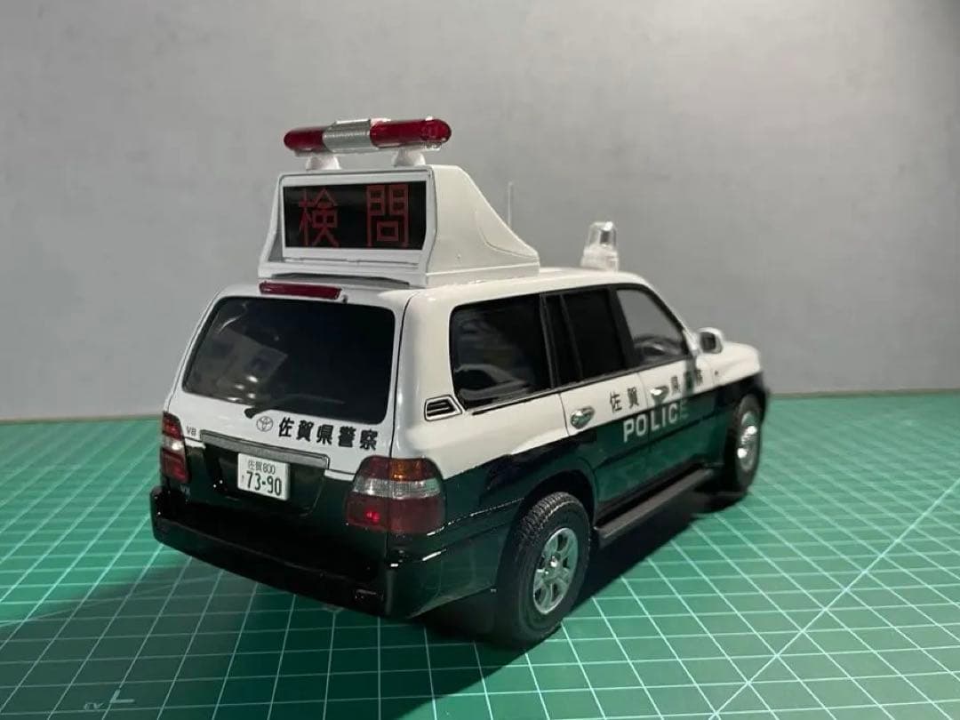 フジミ 1/24 トヨタ ランドクルーザー ランクル パトカー　完成品①