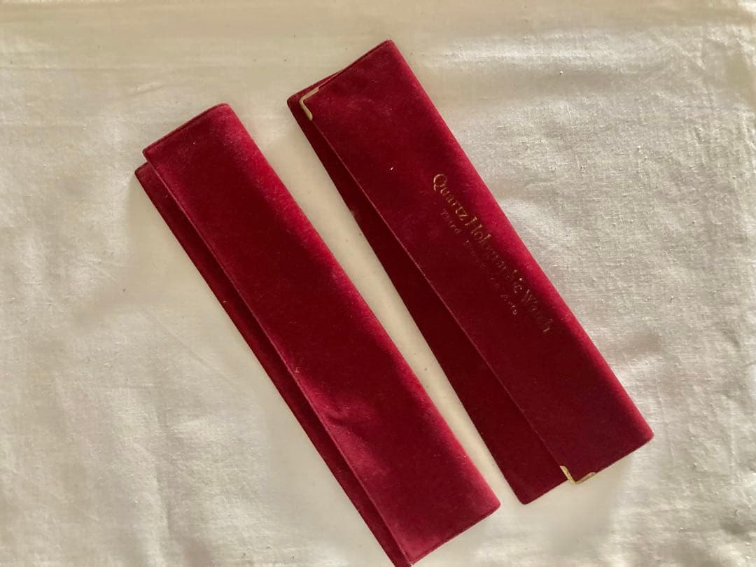 ビンテージクォ-ツホログラムリストウォッチ(スフィンクス、ピラミッド柄2セット)