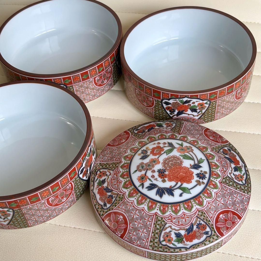 ☆希少　龍峰窯　富貴　金襴手　三段重　金彩　蓋付き重ね鉢　重箱　お正月　おせち