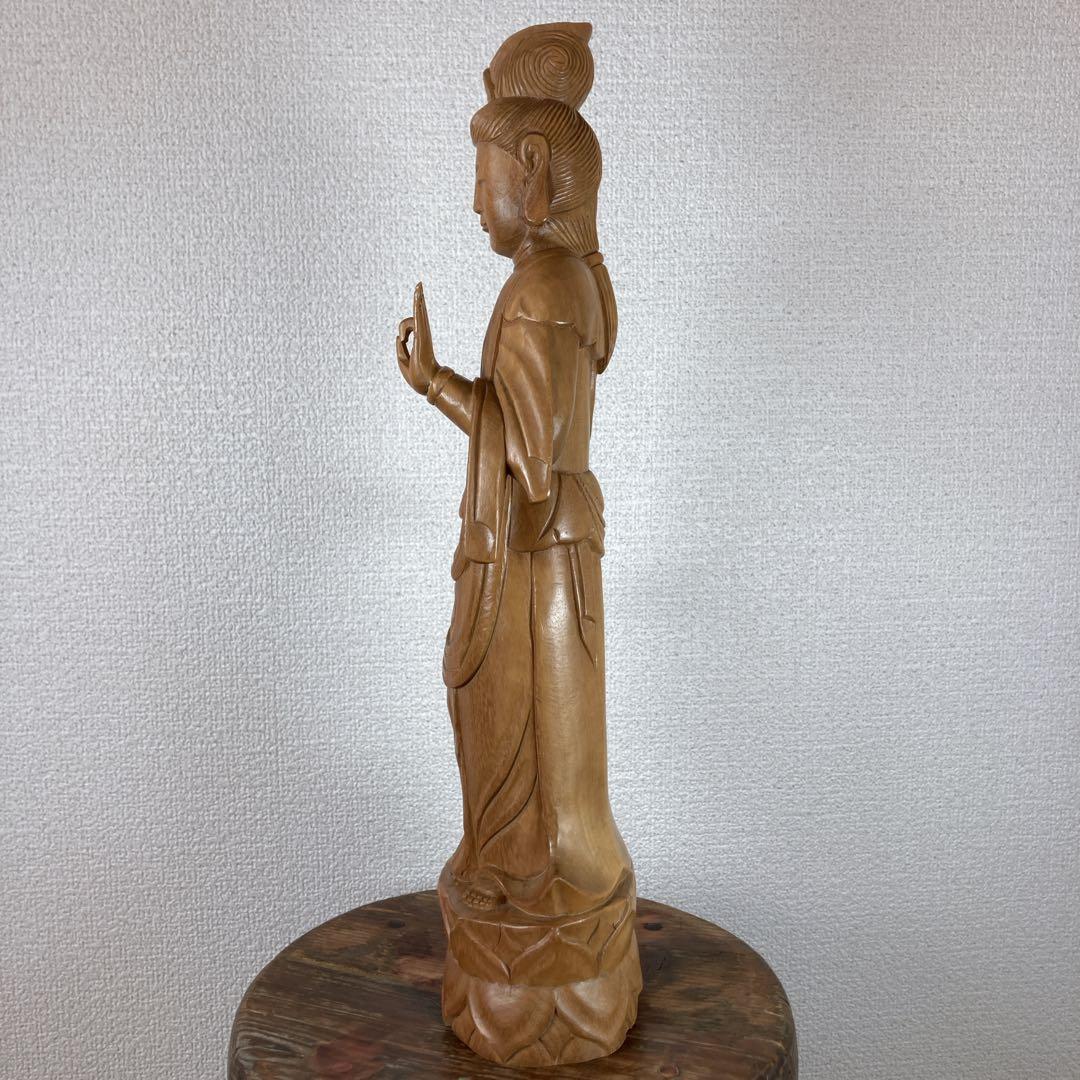 聖観音菩薩立像　一木造　高さ40ｃｍ　菩薩像　木彫り　彫刻　在銘　秀竹刀　柘植