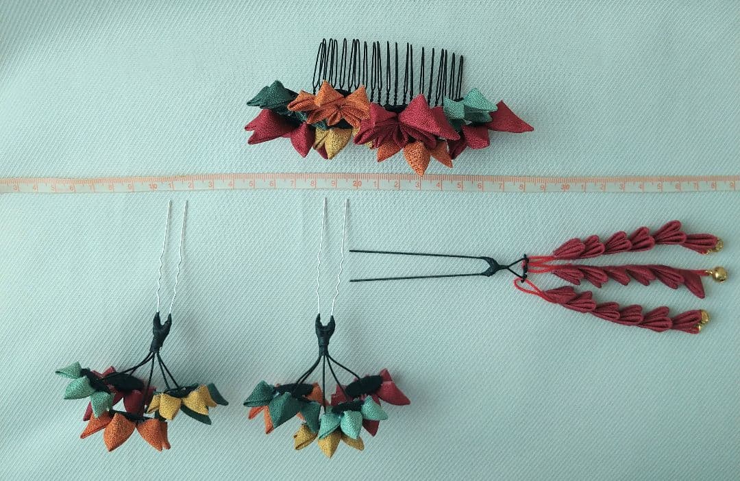 七五三 つまみ細工 紅葉 勝山使いにも 髪飾り（G）