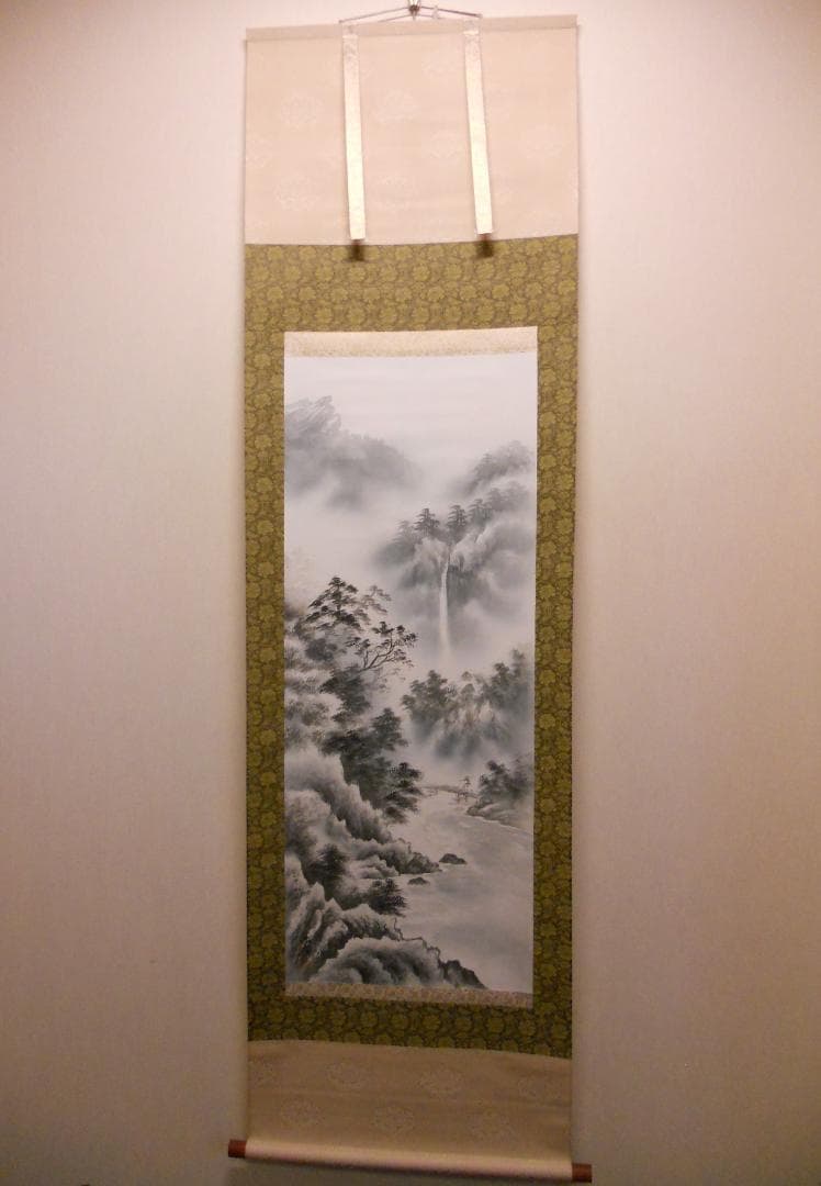 掛け軸 坂口竹春 水墨山水 絹本 希少 軸装 茶道具 掛軸 美品 です。