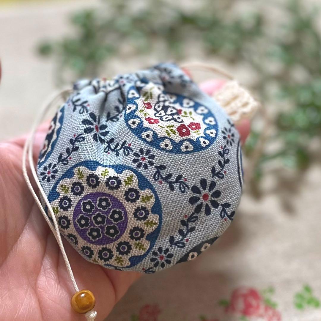 No.2306-2  手のひら巾着サシェ 香り袋 ポーリッシュポタリー  ブルー