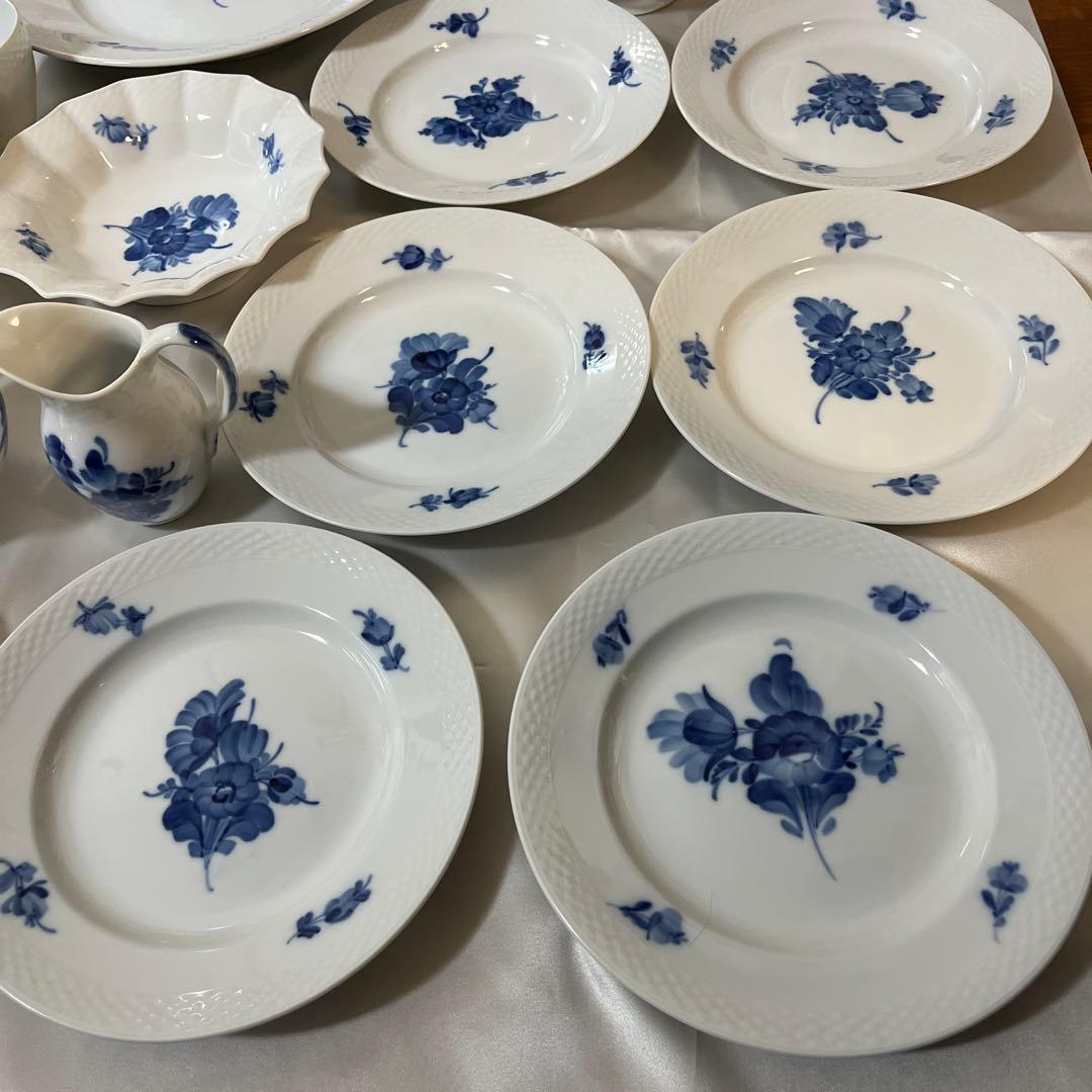 ☆美品☆未使用品☆ 【ロイヤルコペンハーゲン】 ブルーフラワー ☆２６点セット☆