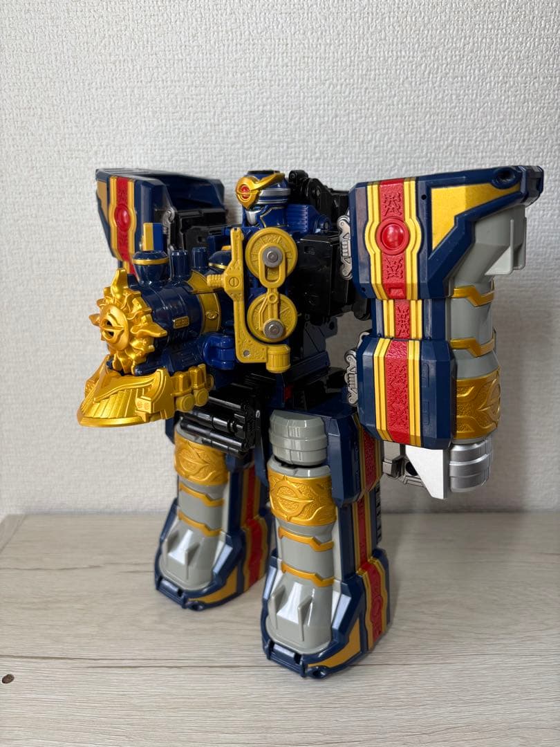 魔法戦隊マジレンジャー 魔法鉄神 DXトラベリオン - メルカリ