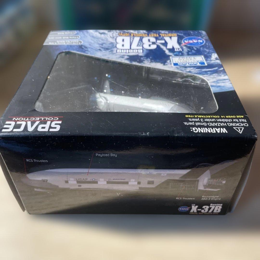 Boeing X-37B 1/72 ダイキャスト完成品宇宙機模型スペースプレーン