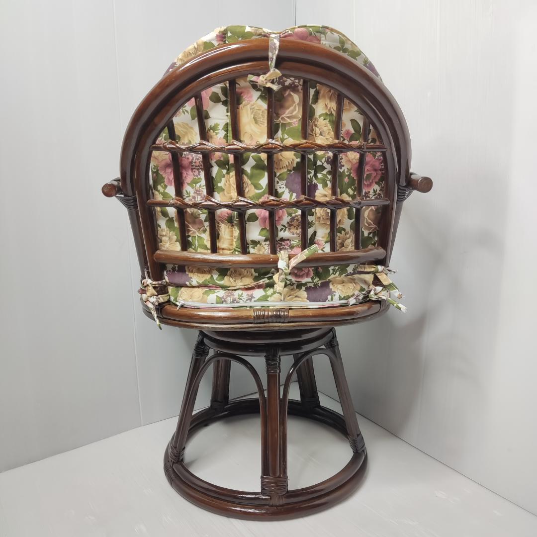 ラタン 回転座椅子 肘掛け クッション付き 椅子 チェア アンティーク　籐