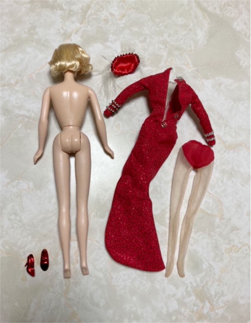 バービー マリリン カスタマイズドフェイスペイント&紳士は金髪がお好きのドレス