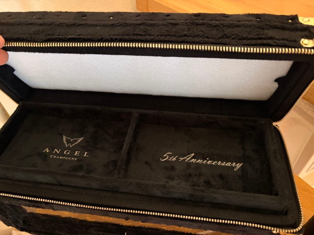 エンジェル シャンパン 5周年記念 ファージップタイプケース