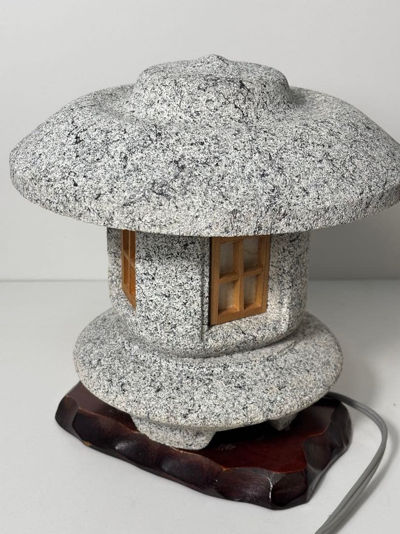 #和風 ミニ石灯籠 ランプ付き　H-C