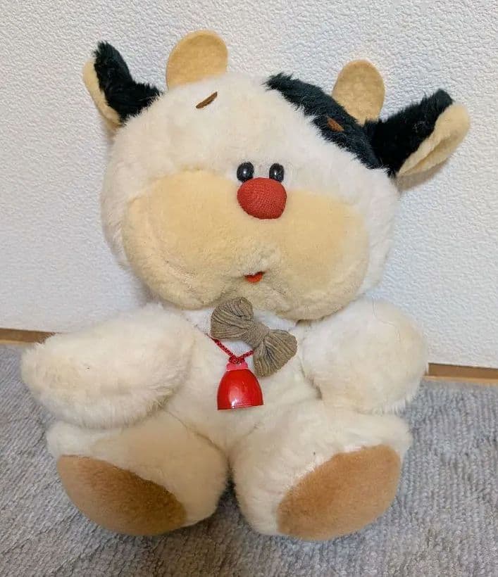 オオイケ（OIKE）の「モーモー」80年代の牛のぬいぐるみ - メルカリ