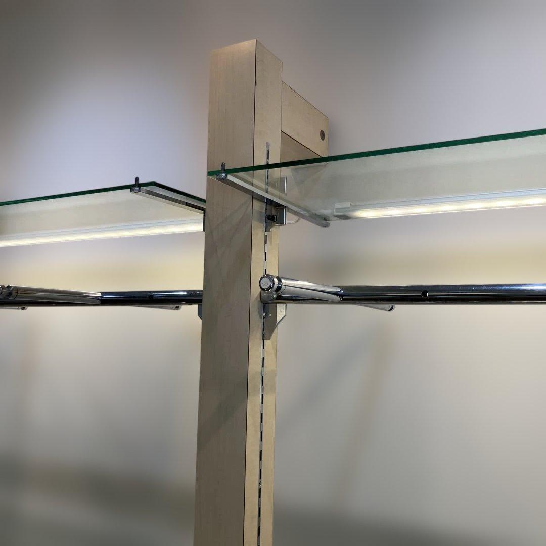 LEDライト付きガラスディスプレイケースお店用陳列棚　家庭でも可能