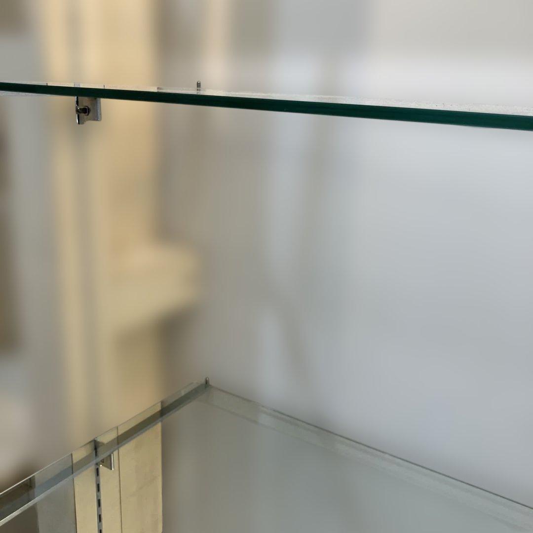 LEDライト付きガラスディスプレイケースお店用陳列棚　家庭でも可能