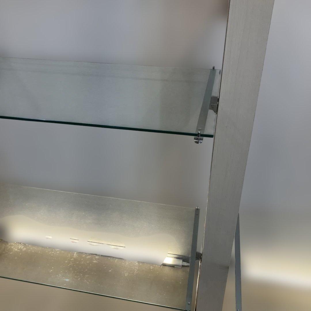 LEDライト付きガラスディスプレイケースお店用陳列棚　家庭でも可能