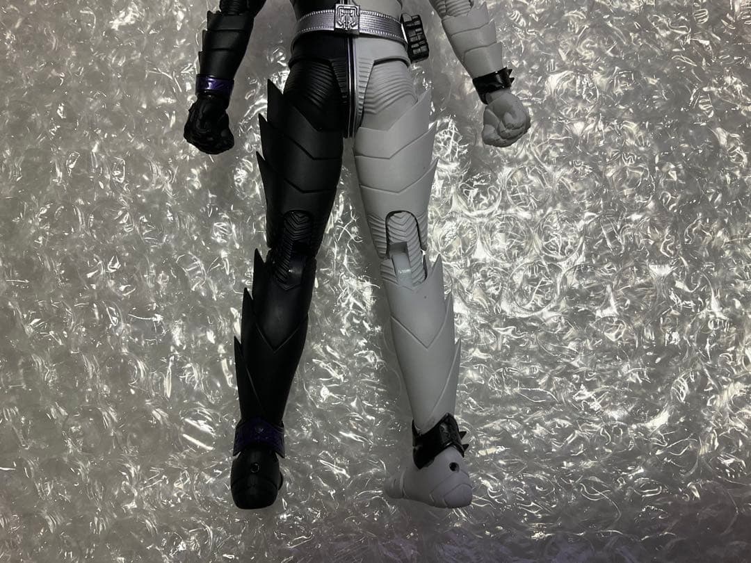 【中古】S.H.Figuarts（真骨彫製法）仮面ライダーW ファングジョーカー