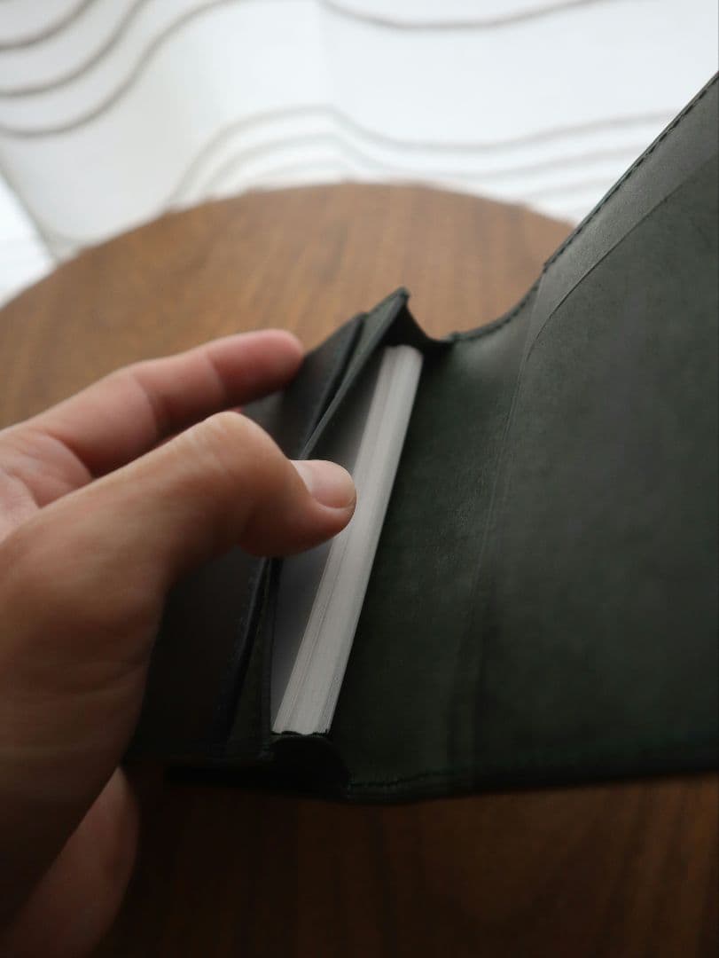 【受注制作】大容量名刺入れ　通しマチ　イタリアンレザー