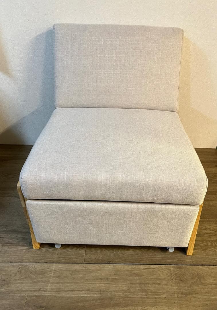 セール中　78 VENTOTA　1人掛け ソファベッド Erika （エリカ）