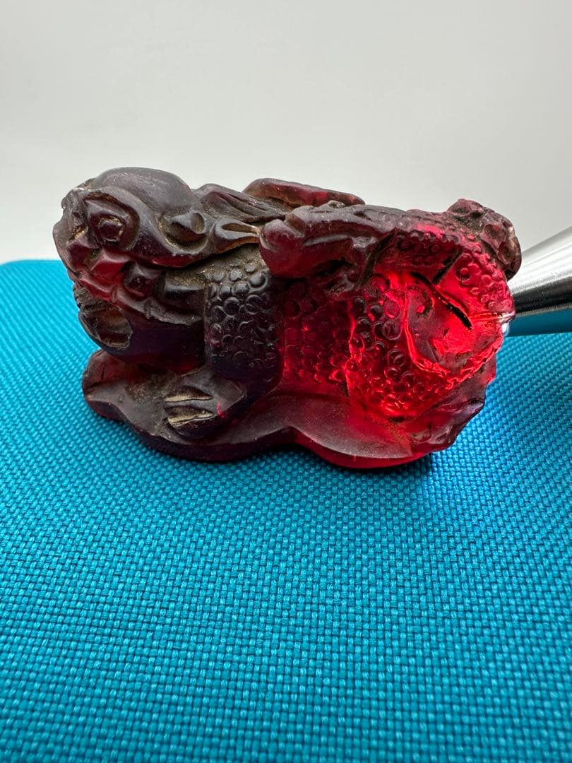 ☆古美術☆琥珀？旧蔵 飾り 置物 精美雕刻（麒麟）50g