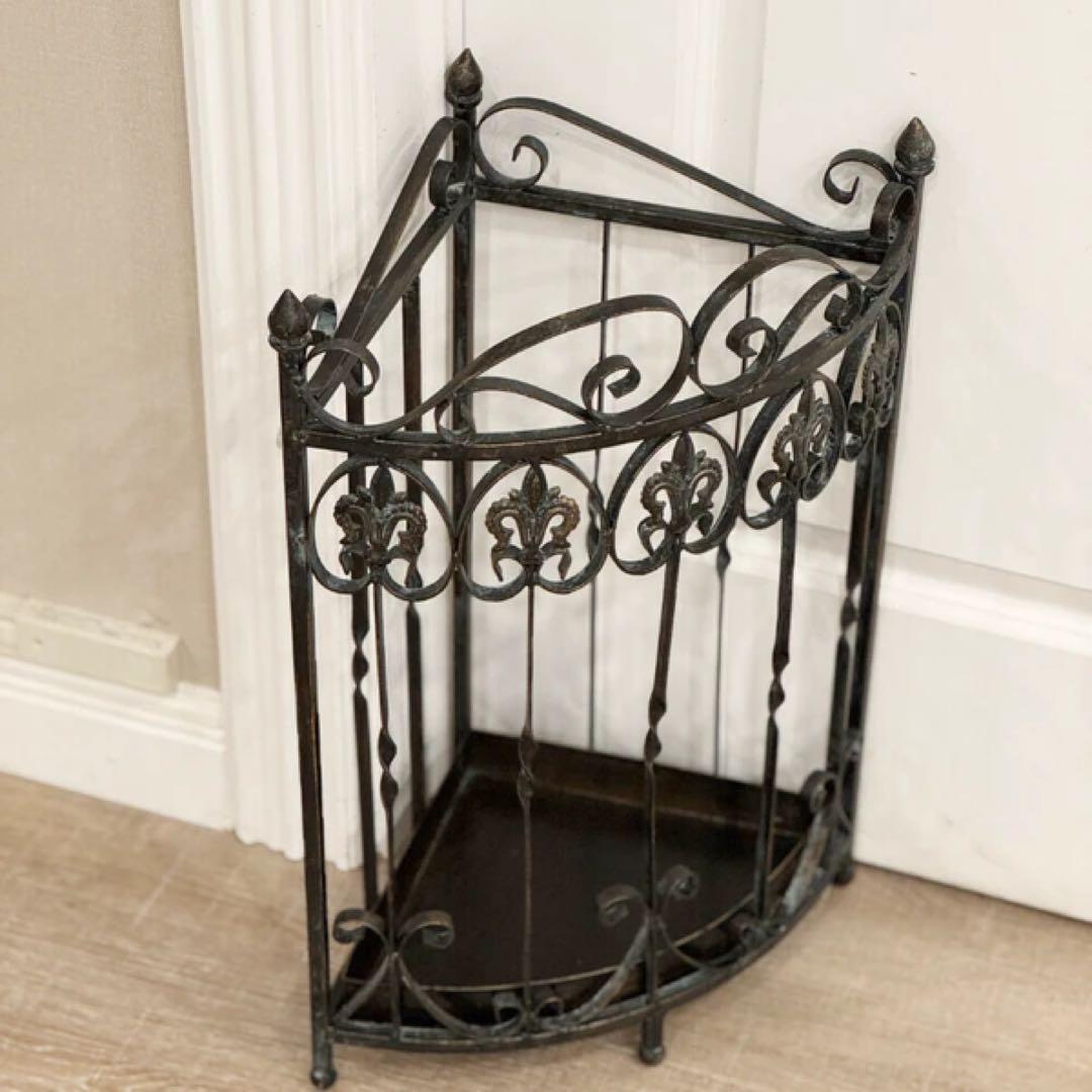 アンティーク調 アイアン傘立て アンブレラスタンド コーナータイプ