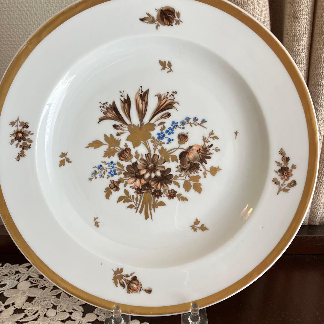 アンティークマイセン  セピアカマイユのブーケ