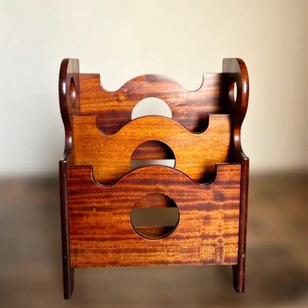 昭和マガジンラック／無垢材／3段／円抜きデザイン