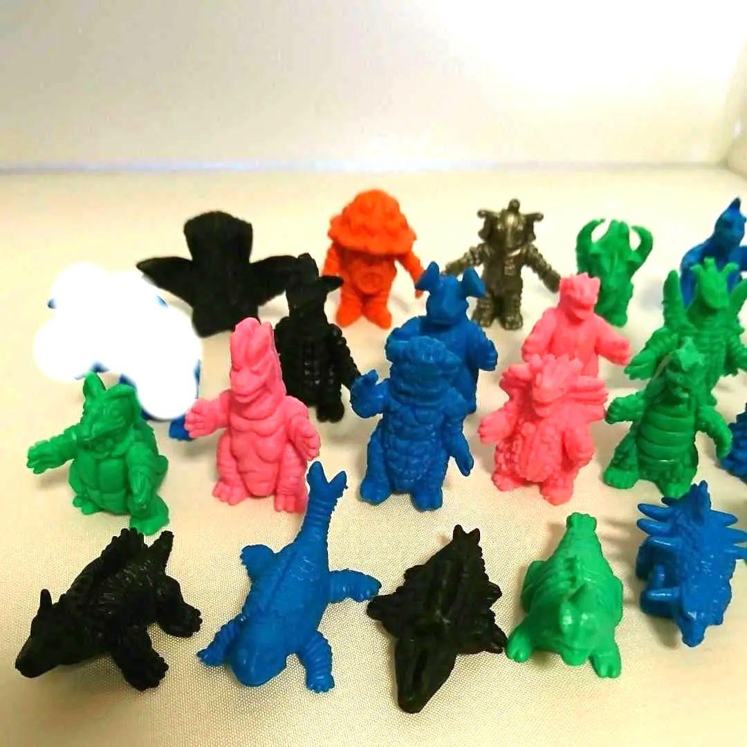 怪獣消しゴム ウルトラマン 昭和 レトロ ガシャポン - メルカリ