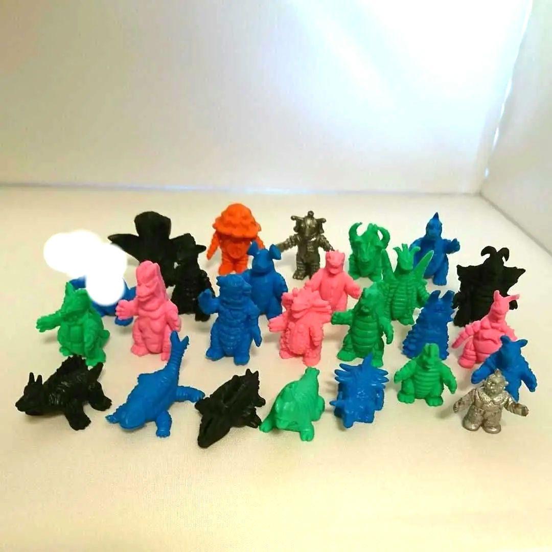 怪獣消しゴム ウルトラマン 昭和 レトロ ガシャポン - メルカリ