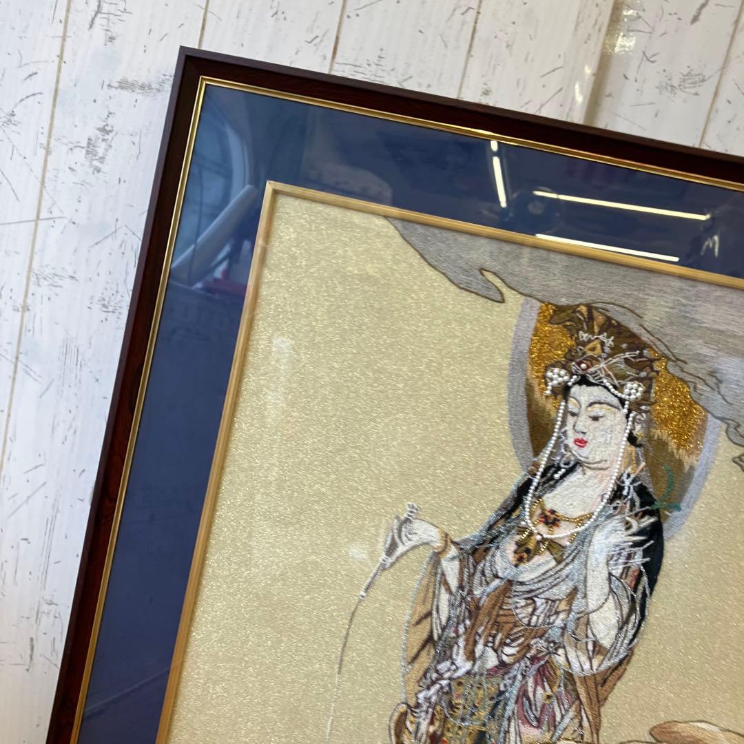 昭和レトロ 慈母観音図 着色絹本 仏画 仏教美術 悲母観音 刺繍画 刺繍