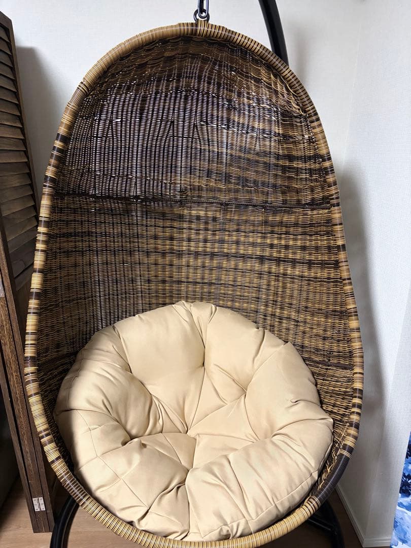 ハンギングチェア 卵型 クリーム色クッション