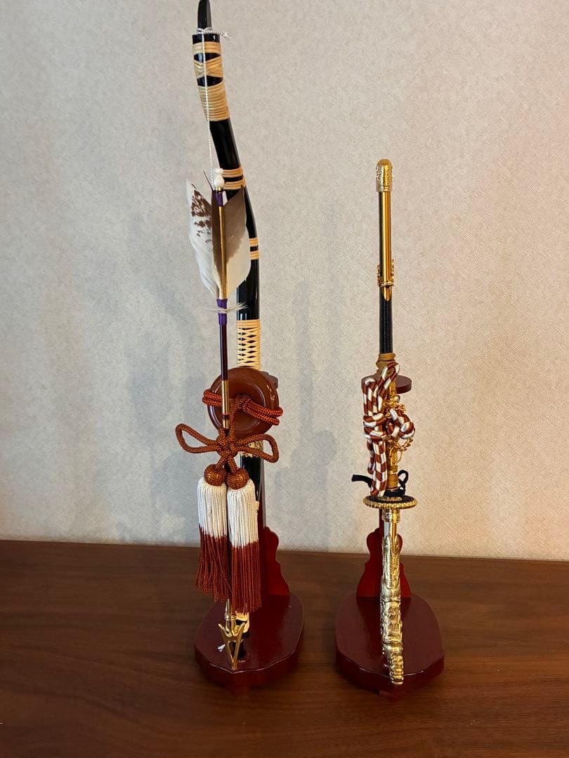 五月人形 武士の鎧兜・弓太刀・箔押金屏風 セット - メルカリ