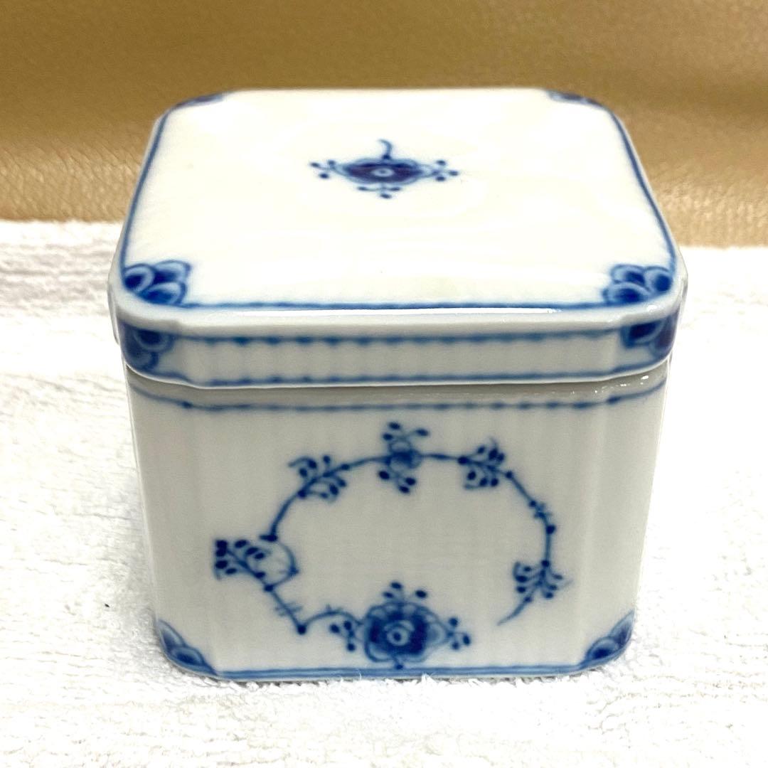 美品☆ロイヤルコペンハーゲン☆ボンボニエール☆ブルーフルーテッド