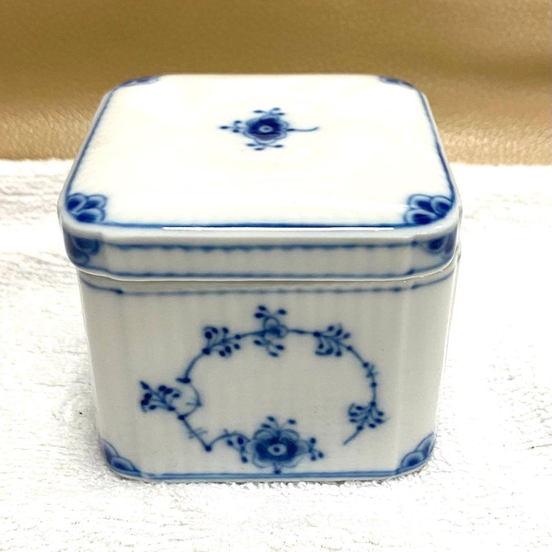 美品☆ロイヤルコペンハーゲン☆ボンボニエール☆ブルーフルーテッド