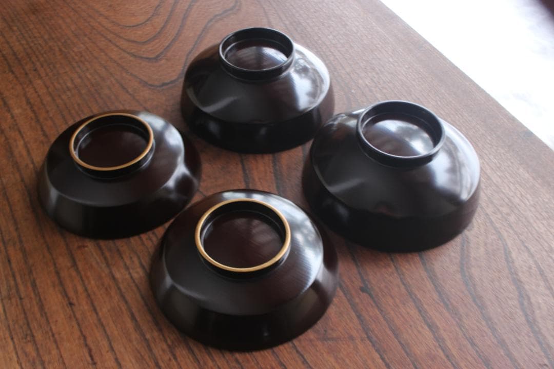 デッドストック！時代金縁黒漆に極上見返し菊詰沈金の映えるお椀2点