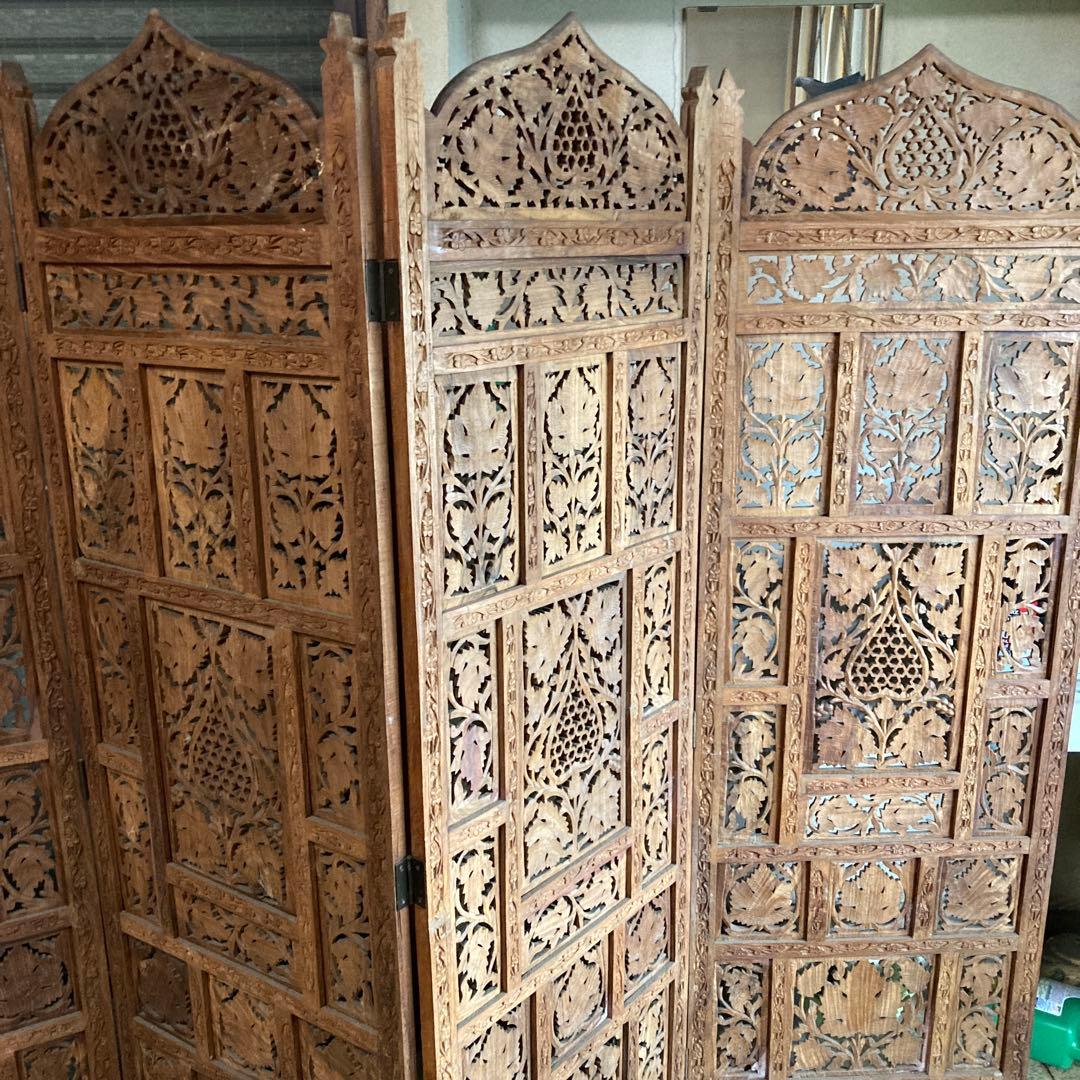 大型木製彫刻パーテーション 1パネル50×2×150が4枚パネル