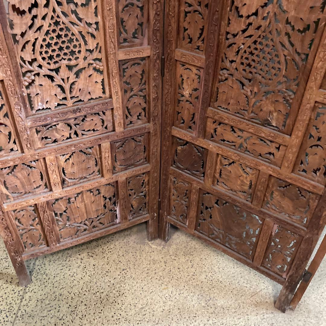 大型木製彫刻パーテーション 1パネル50×2×150が4枚パネル