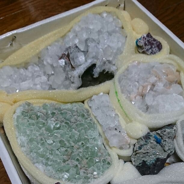 本物！原石詰め合わせ１㎏