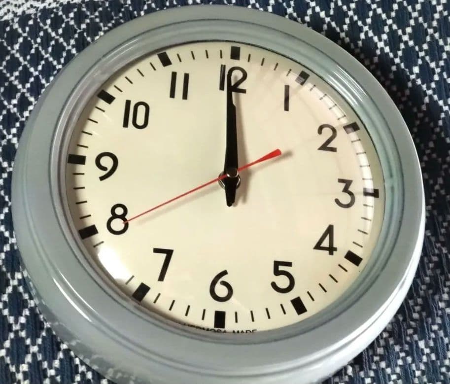 HERMOSA ハモサ　壁掛け時計 ホーロー　グレー