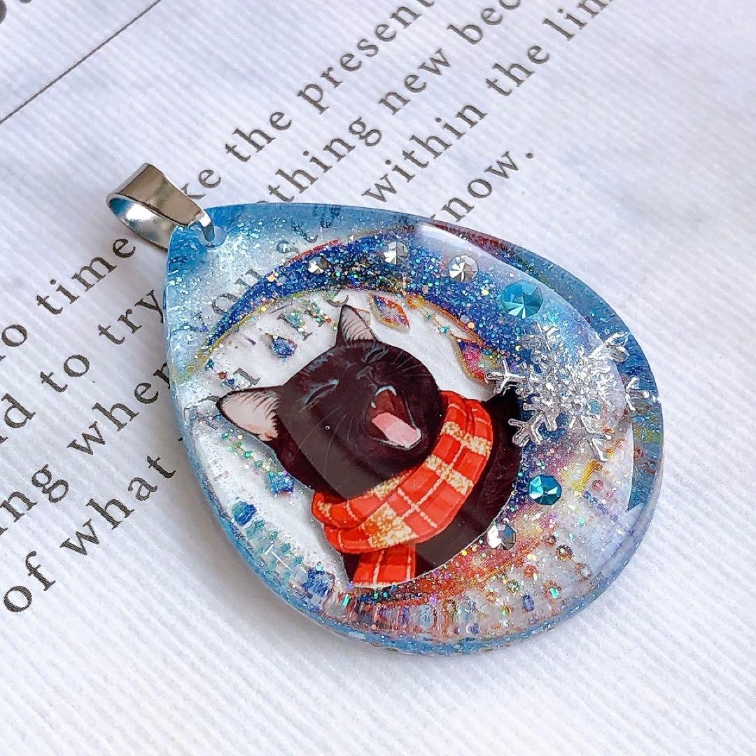 同梱値引100円❤️No.2401 レジン ペンダントトップ 猫 ネコ ねこ ♡