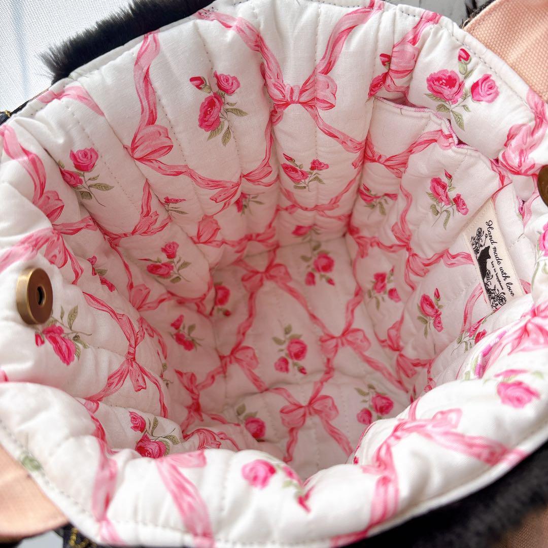 ね*】様 コヤンイサムチョン　バック　艶感ブラウン　花柄　ブラックファー