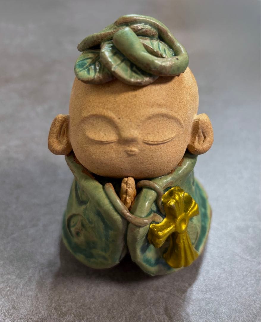 森田　未使用《有田焼　かやごもり窯》山本潯陽作　【心和む温顔　陶童子】