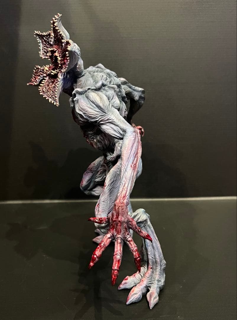 一番くじA賞 ストレンジャーシングス デモゴルゴン リペイント - メルカリ