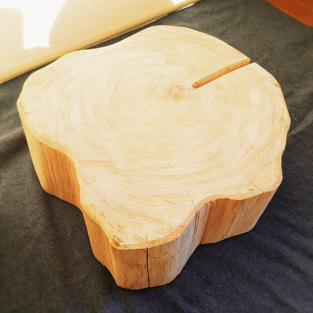 超特大 幅52cm ひのきの切株テーブル