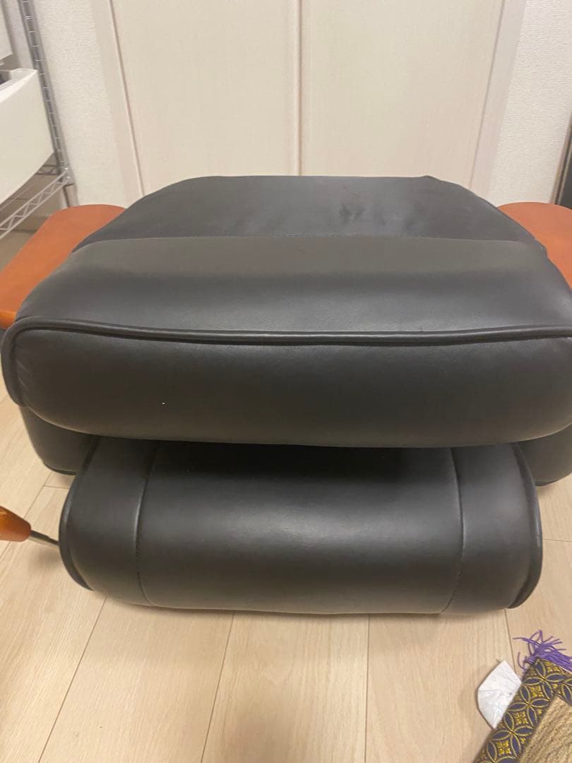 リクライニング 1人掛けソファ 黒　ウッド調　収納付き