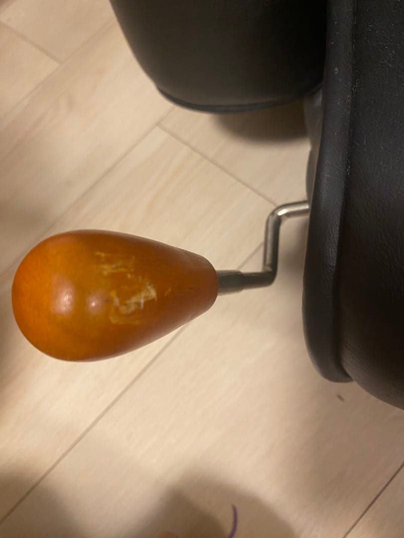 リクライニング 1人掛けソファ 黒　ウッド調　収納付き